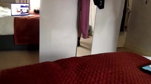 kulashaker46 online show from September 28, 2025, 10:09 am