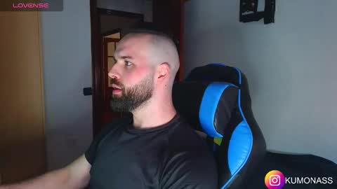 kumonass online show from March 25, 2026, 8:42 am