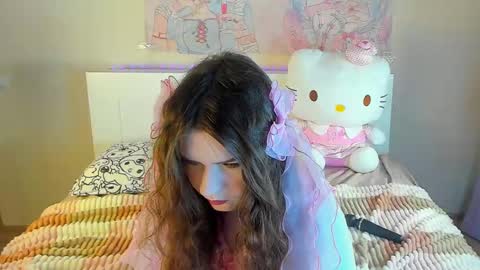 Snapshot of kuraii_ chatting on March 9, 2025, 8:21 pm Anna online show from March 9, 2025, 8:21 pm