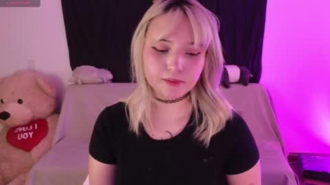 Snapshot of kurochan420 chatting on February 28, 2025, 10:50 pm Andy online show from February 28, 2025, 10:50 pm