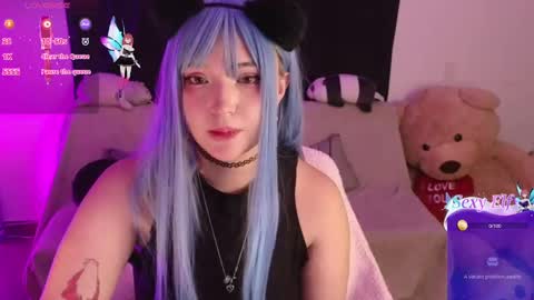 Snapshot of kurochan420 chatting on March 5, 2025, 1:21 am Andy online show from March 5, 2025, 1:21 am