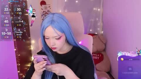 Snapshot of kurochan420 chatting on December 17, 2025, 12:38 am Andy online show from December 17, 2025, 12:38 am