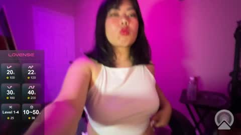 kuromixx444 online show from April 13, 2026, 5:46 am