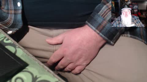 Snapshot of kustom77 chatting on February 2, 2025, 2:24 pm Vlad Voivode of Wallachia online show from February 2, 2025, 2:24 pm