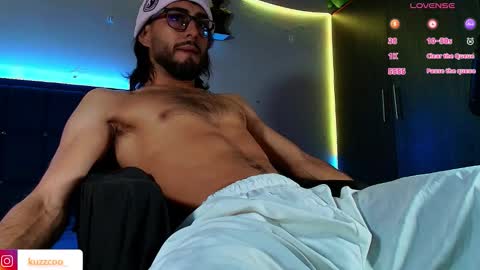 kuzzcoo online show from March 3, 2026, 12:33 pm