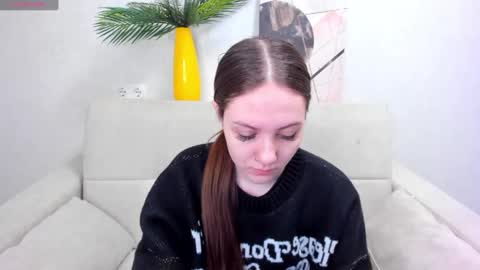 Snapshot of kvetachka chatting on December 7, 2024, 2:53 am Kvetachka Thu-Sun 0900am-1500pmGTM2 online show from December 7, 2024, 2:53 am