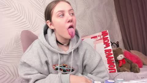 Snapshot of kvetachka chatting on February 8, 2025, 4:25 am Kvetachka Thu-Sun 0900am-1500pmGTM2 online show from February 8, 2025, 4:25 am