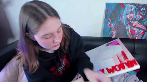 Snapshot of kvetachka chatting on February 9, 2025, 3:53 am Kvetachka Thu-Sun 0900am-1500pmGTM2 online show from February 9, 2025, 3:53 am