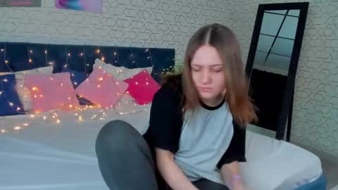 Snapshot of kvetachka chatting on February 18, 2025, 12:15 am Kvetachka Thu-Sun 0900am-1500pmGTM2 online show from February 18, 2025, 12:15 am