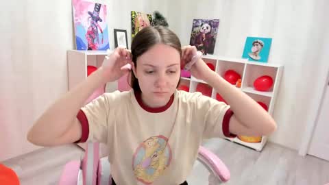 Snapshot of kvetachka chatting on February 25, 2025, 12:58 am Kvetachka Thu-Sun 0900am-1500pmGTM2 online show from February 25, 2025, 12:58 am