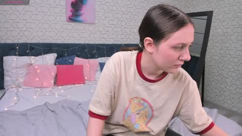 Snapshot of kvetachka chatting on February 26, 2025, 1:32 am Kvetachka Thu-Sun 0900am-1500pmGTM2 online show from February 26, 2025, 1:32 am