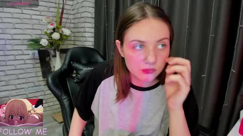 Snapshot of kvetachka chatting on March 1, 2025, 4:04 am Kvetachka Thu-Sun 0900am-1500pmGTM2 online show from March 1, 2025, 4:04 am