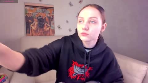 Snapshot of kvetachka chatting on March 7, 2025, 1:20 am Kvetachka Thu-Sun 0900am-1500pmGTM2 online show from March 7, 2025, 1:20 am