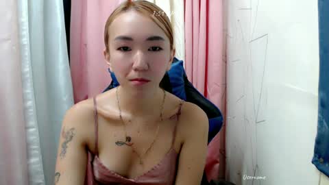 kweenie1026 online show from July 4, 2026, 2:51 am