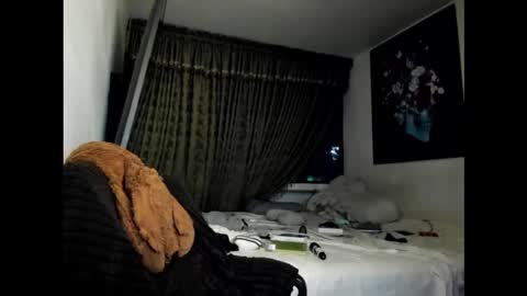 Snapshot of kyhara chatting on December 17, 2025, 4:51 am kyhara online show from December 17, 2025, 4:51 am