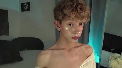 Snapshot of kyle__cooper chatting on December 22, 2024, 4:06 am Kyle Cooper online show from December 22, 2024, 4:06 am