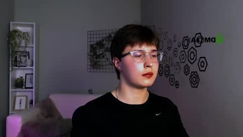 Snapshot of kyleberry_ chatting on November 10, 2025, 2:05 pm kyleberry_ online show from November 10, 2025, 2:05 pm