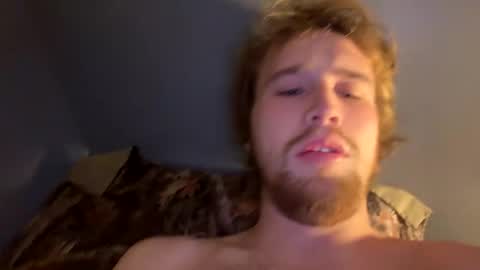 Snapshot of kylelovepussy69 chatting on February 5, 2025, 10:19 am kylelovepussy69 online show from February 5, 2025, 10:19 am