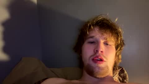 Snapshot of kylelovepussy69 chatting on March 6, 2025, 1:37 am kylelovepussy69 online show from March 6, 2025, 1:37 am