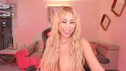 Snapshot of kylie_cooper chatting on January 7, 2025, 5:42 pm Kylie online show from January 7, 2025, 5:42 pm