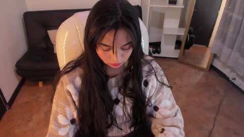 kylie online show from February 10, 2025, 1:11 pm