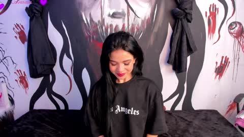 Snapshot of kylie_foxx1 chatting on December 10, 2024, 1:00 pm submissive demon Please help me to reach 500 thumbs up online show from December 10, 2024, 1:00 pm