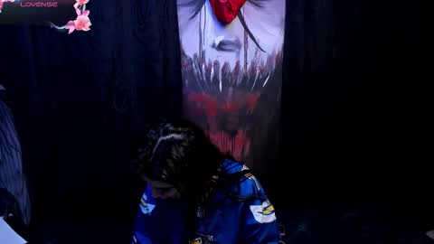 Snapshot of kylie_foxx1 chatting on September 30, 2025, 10:37 pm submissive demon Please help me to reach 500 thumbs up online show from September 30, 2025, 10:37 pm