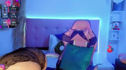 Snapshot of kylie_hottt_ chatting on March 25, 2026, 9:43 pm k ylie online show from March 25, 2026, 9:43 pm