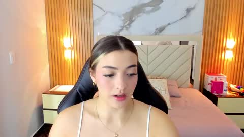 Snapshot of kylie_jones6 chatting on September 10, 2025, 2:44 am KYLIE online show from September 10, 2025, 2:44 am