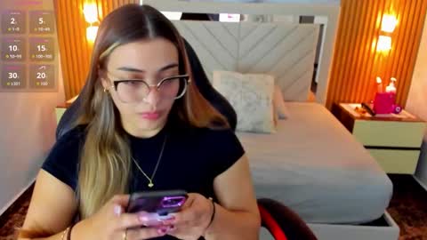 Snapshot of kylie_jones6 chatting on September 13, 2025, 3:06 am KYLIE online show from September 13, 2025, 3:06 am