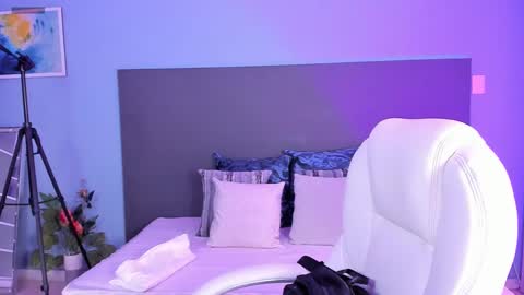 Snapshot of kylie_reyes chatting on December 7, 2024, 5:53 pm Kylie Reyes online show from December 7, 2024, 5:53 pm