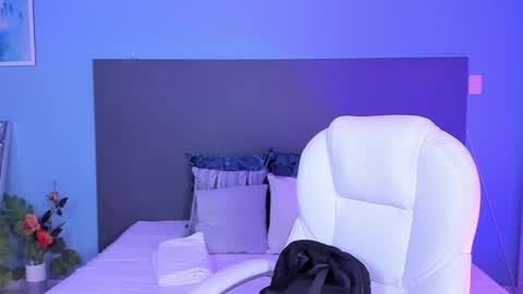 Snapshot of kylie_reyes chatting on December 17, 2024, 7:26 pm Kylie Reyes online show from December 17, 2024, 7:26 pm