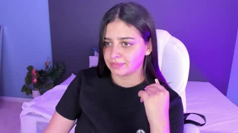 Snapshot of kylie_reyes chatting on January 23, 2025, 7:51 pm Kylie Reyes online show from January 23, 2025, 7:51 pm