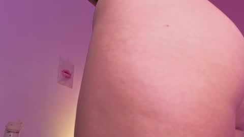 Snapshot of kylie_river chatting on July 1, 2026, 11:12 am Kylie online show from July 1, 2026, 11:12 am