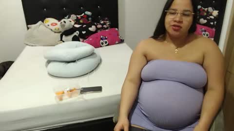 Instagram Kylie switch  followme  buy lovense here online show from November 13, 2025, 12:53 am