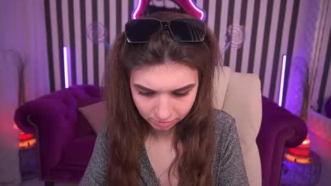 Nicole online show from June 3, 2026, 6:27 am