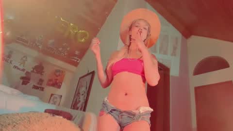   online show from March 1, 2025, 10:53 pm