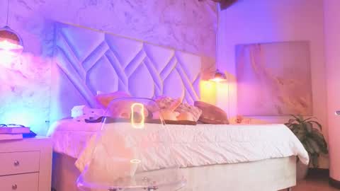 Snapshot of kylle_2050 chatting on October 25, 2025, 11:29 am Kyle online show from October 25, 2025, 11:29 am