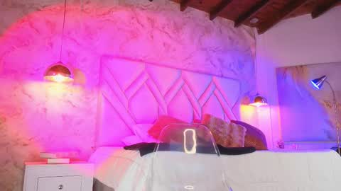 Snapshot of kylle_2050 chatting on November 5, 2025, 11:21 am Kyle online show from November 5, 2025, 11:21 am