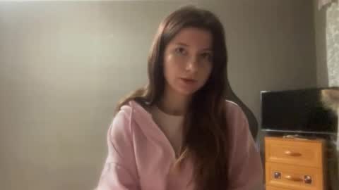 Snapshot of kymberlychimes chatting on February 25, 2026, 3:27 am Kary online show from February 25, 2026, 3:27 am