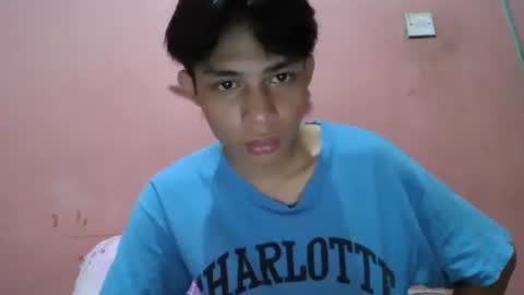 kyoshi_19 online show from February 17, 2025, 12:59 pm