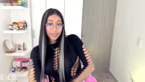 Snapshot of kyy_isa chatting on October 3, 2025, 3:14 am IG online show from October 3, 2025, 3:14 am