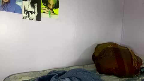 Snapshot of l1lybaby chatting on April 7, 2026, 11:54 am Lily online show from April 7, 2026, 11:54 am