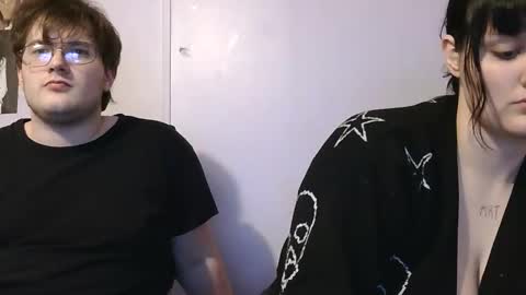 Lily online show from May 9, 2026, 2:50 am