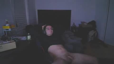 l3osskDaddy online show from December 13, 2024, 5:16 am