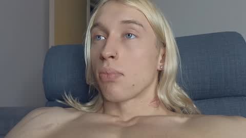 Snapshot of l_adonis_l chatting on December 30, 2024, 1:36 pm Adonis online show from December 30, 2024, 1:36 pm