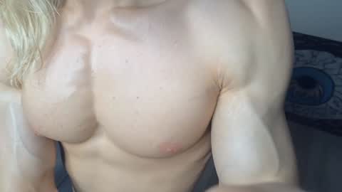 Snapshot of l_adonis_l chatting on January 14, 2025, 6:34 am Adonis online show from January 14, 2025, 6:34 am