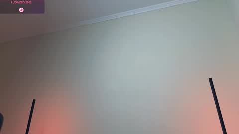 Snapshot of l_adonis_l chatting on November 9, 2025, 6:12 am Adonis online show from November 9, 2025, 6:12 am