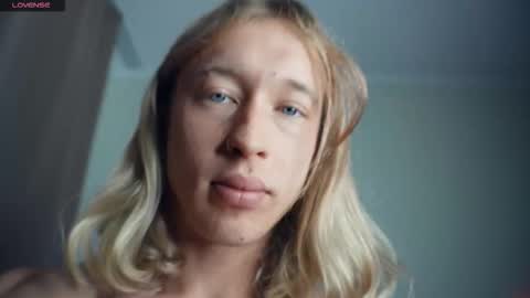 Snapshot of l_adonis_l chatting on December 4, 2025, 6:12 am Adonis online show from December 4, 2025, 6:12 am