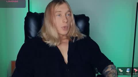 Snapshot of l_adonis_l chatting on December 20, 2025, 7:37 am Adonis online show from December 20, 2025, 7:37 am